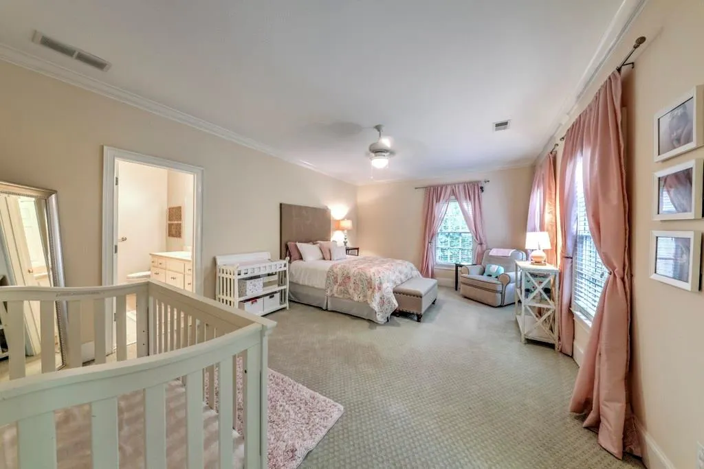 4956 Powers Ferry Road, Atlanta, Georgia 30327, 5 Bedrooms Bedrooms, ,4 BathroomsBathrooms,Residential,Sold,4956 Powers Ferry Road,6073313