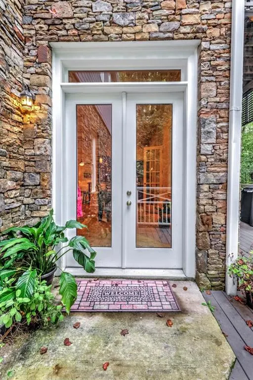 4956 Powers Ferry Road, Atlanta, Georgia 30327, 5 Bedrooms Bedrooms, ,4 BathroomsBathrooms,Residential,Sold,4956 Powers Ferry Road,6073313
