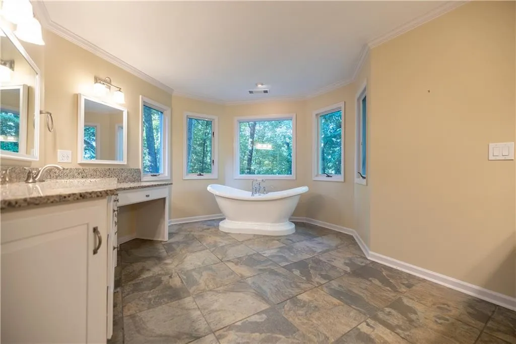 5490 Powers Overlook Court, Atlanta, Georgia 30327, 5 Bedrooms Bedrooms, ,3 BathroomsBathrooms,Residential,Sold,5490 Powers Overlook Court,7505932