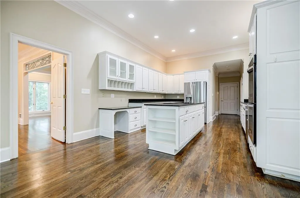 5490 Powers Overlook Court, Atlanta, Georgia 30327, 5 Bedrooms Bedrooms, ,3 BathroomsBathrooms,Residential,Sold,5490 Powers Overlook Court,7505932