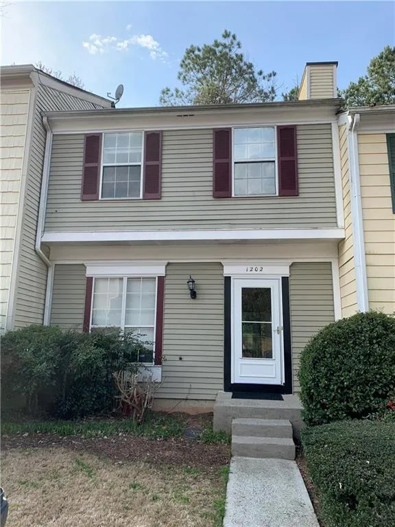 1202 Wedgewood Court, Sandy Springs, Georgia 30350, 3 Bedrooms Bedrooms, ,3 BathroomsBathrooms,Residential,Sold,1202 Wedgewood Court,6696245