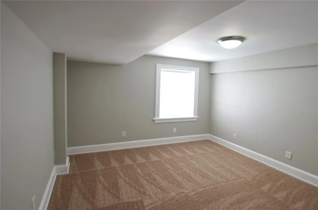 2855 Peachtree Road Ne Unit 115, Atlanta, Georgia 30305, 2 Bedrooms Bedrooms, ,2 BathroomsBathrooms,Residential,Sold,2855 Peachtree Road Ne Unit 115,5964517