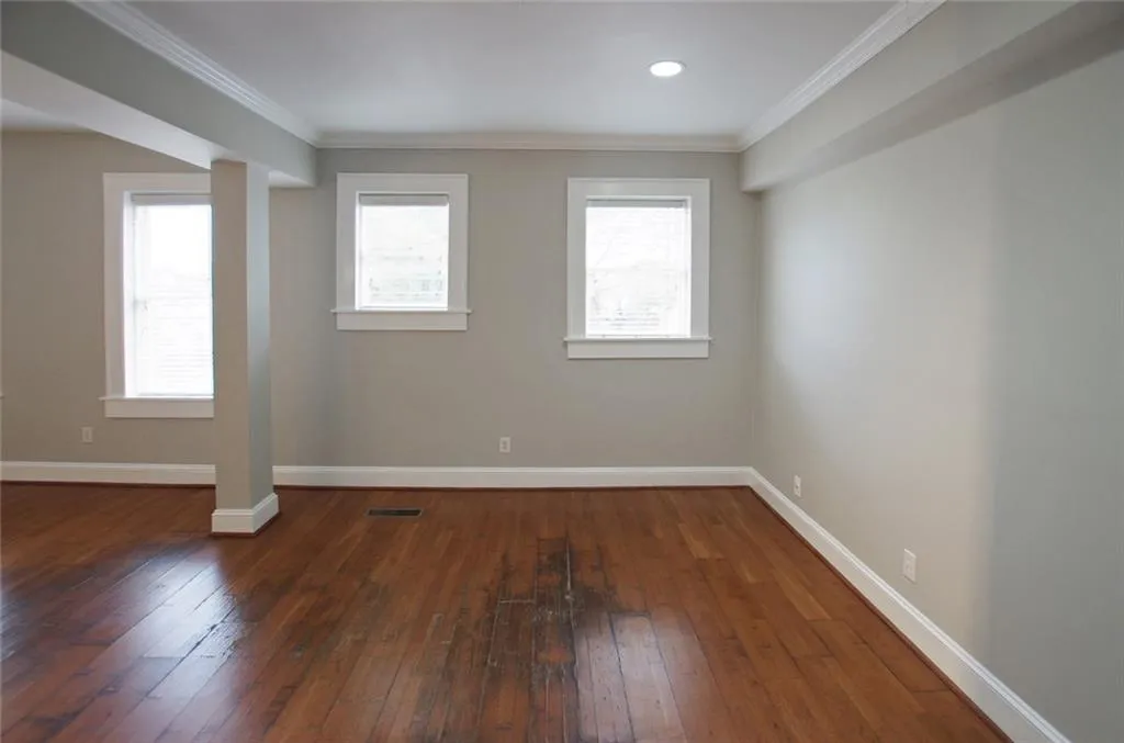 2855 Peachtree Road Ne Unit 115, Atlanta, Georgia 30305, 2 Bedrooms Bedrooms, ,2 BathroomsBathrooms,Residential,Sold,2855 Peachtree Road Ne Unit 115,5964517