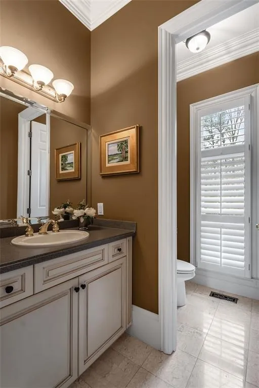 5645 Whitner Drive, Atlanta, Georgia 30327, 6 Bedrooms Bedrooms, ,7 BathroomsBathrooms,Residential,Sold,5645 Whitner Drive,7008043