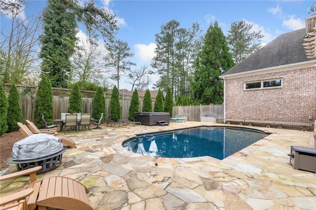 5645 Whitner Drive, Atlanta, Georgia 30327, 6 Bedrooms Bedrooms, ,7 BathroomsBathrooms,Residential,Sold,5645 Whitner Drive,7008043