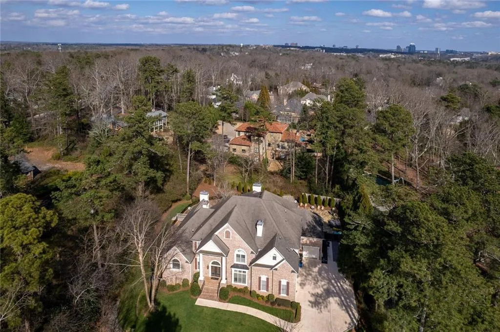 5645 Whitner Drive, Atlanta, Georgia 30327, 6 Bedrooms Bedrooms, ,7 BathroomsBathrooms,Residential,Sold,5645 Whitner Drive,7008043