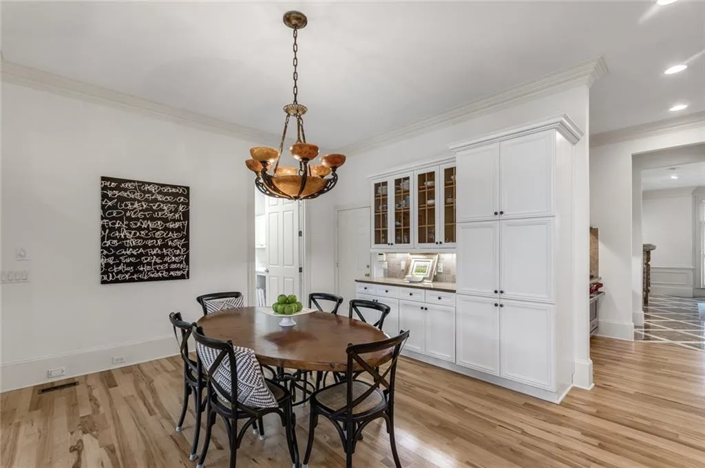 5645 Whitner Drive, Atlanta, Georgia 30327, 6 Bedrooms Bedrooms, ,7 BathroomsBathrooms,Residential,Sold,5645 Whitner Drive,7008043