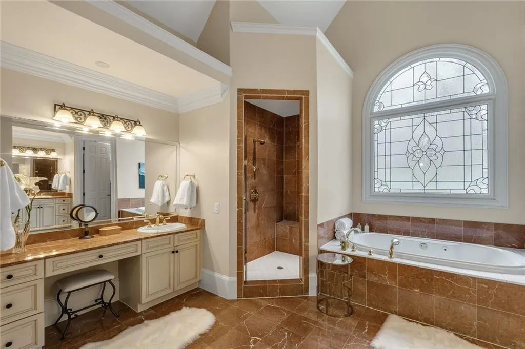 5645 Whitner Drive, Atlanta, Georgia 30327, 6 Bedrooms Bedrooms, ,7 BathroomsBathrooms,Residential,Sold,5645 Whitner Drive,7008043