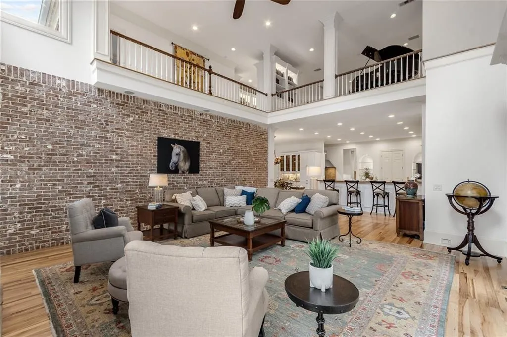 5645 Whitner Drive, Atlanta, Georgia 30327, 6 Bedrooms Bedrooms, ,7 BathroomsBathrooms,Residential,Sold,5645 Whitner Drive,7008043