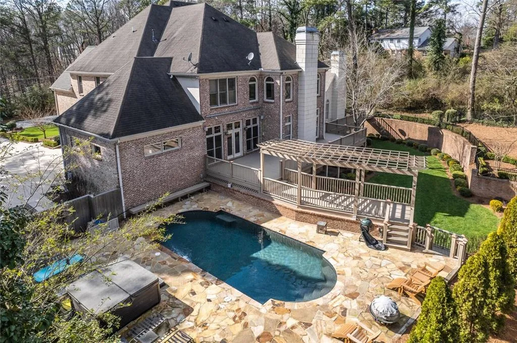 5645 Whitner Drive, Atlanta, Georgia 30327, 6 Bedrooms Bedrooms, ,7 BathroomsBathrooms,Residential,Sold,5645 Whitner Drive,7008043