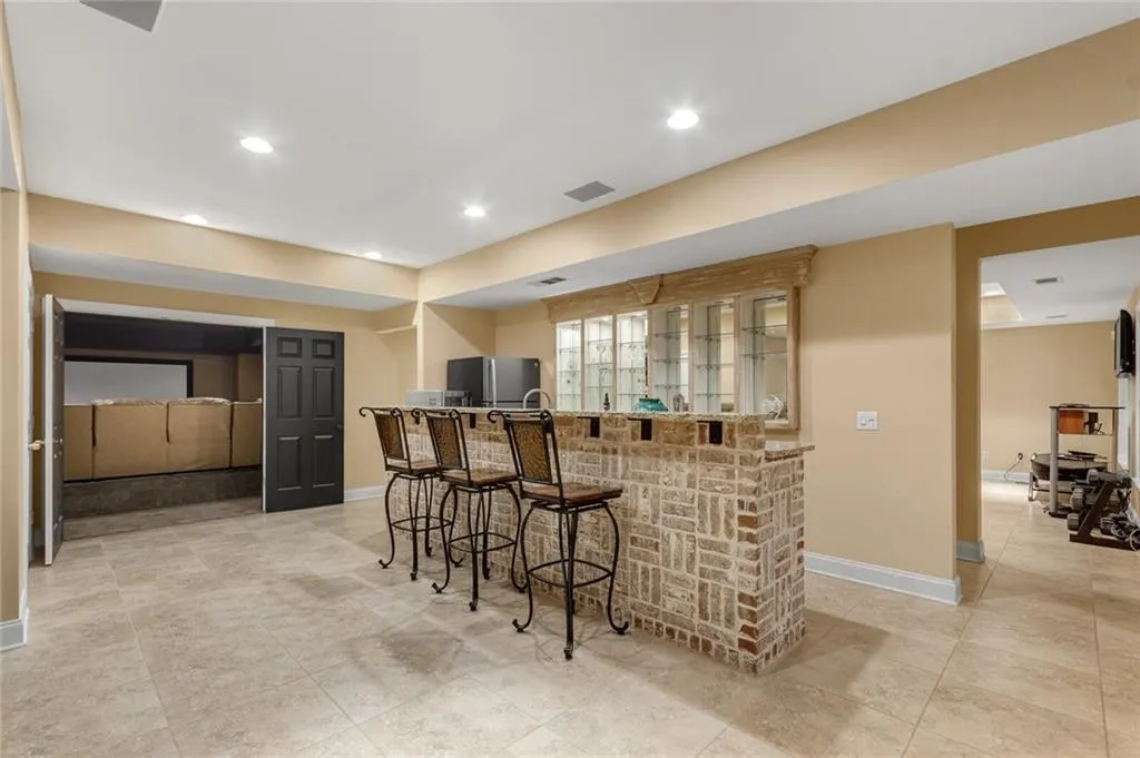 5645 Whitner Drive, Atlanta, Georgia 30327, 6 Bedrooms Bedrooms, ,7 BathroomsBathrooms,Residential,Sold,5645 Whitner Drive,7008043