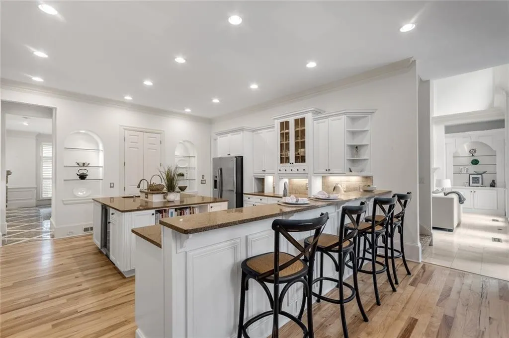 5645 Whitner Drive, Atlanta, Georgia 30327, 6 Bedrooms Bedrooms, ,7 BathroomsBathrooms,Residential,Sold,5645 Whitner Drive,7008043