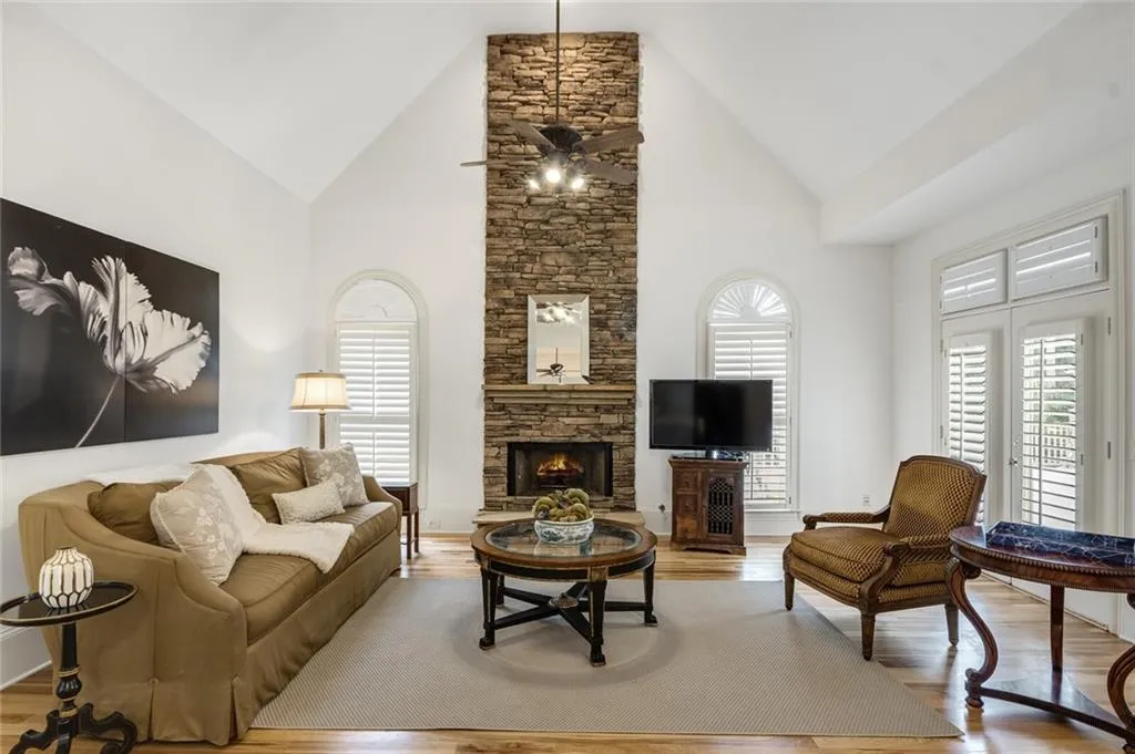 5645 Whitner Drive, Atlanta, Georgia 30327, 6 Bedrooms Bedrooms, ,7 BathroomsBathrooms,Residential,Sold,5645 Whitner Drive,7008043