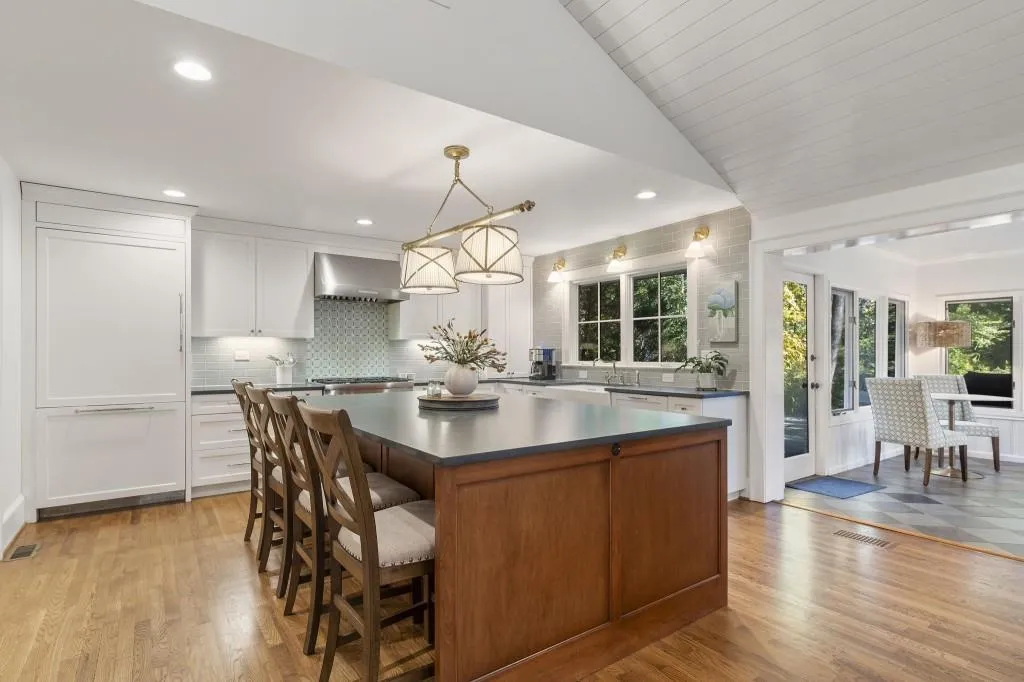 4775 Westfield Drive, Atlanta, Georgia 30342, 4 Bedrooms Bedrooms, ,3 BathroomsBathrooms,Residential,Sold,4775 Westfield Drive,7677876