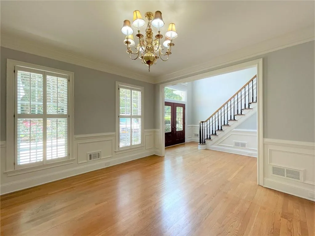 7440 Brandonshire Road, Sandy Springs, Georgia 30350, 6 Bedrooms Bedrooms, ,4 BathroomsBathrooms,Residential,Sold,7440 Brandonshire Road,7116253