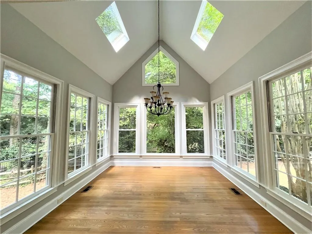 7440 Brandonshire Road, Sandy Springs, Georgia 30350, 6 Bedrooms Bedrooms, ,4 BathroomsBathrooms,Residential,Sold,7440 Brandonshire Road,7116253