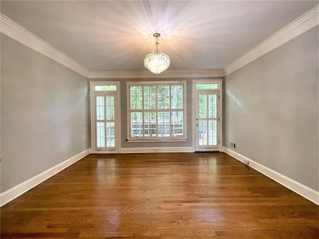 7440 Brandonshire Road, Sandy Springs, Georgia 30350, 6 Bedrooms Bedrooms, ,4 BathroomsBathrooms,Residential,Sold,7440 Brandonshire Road,7116253