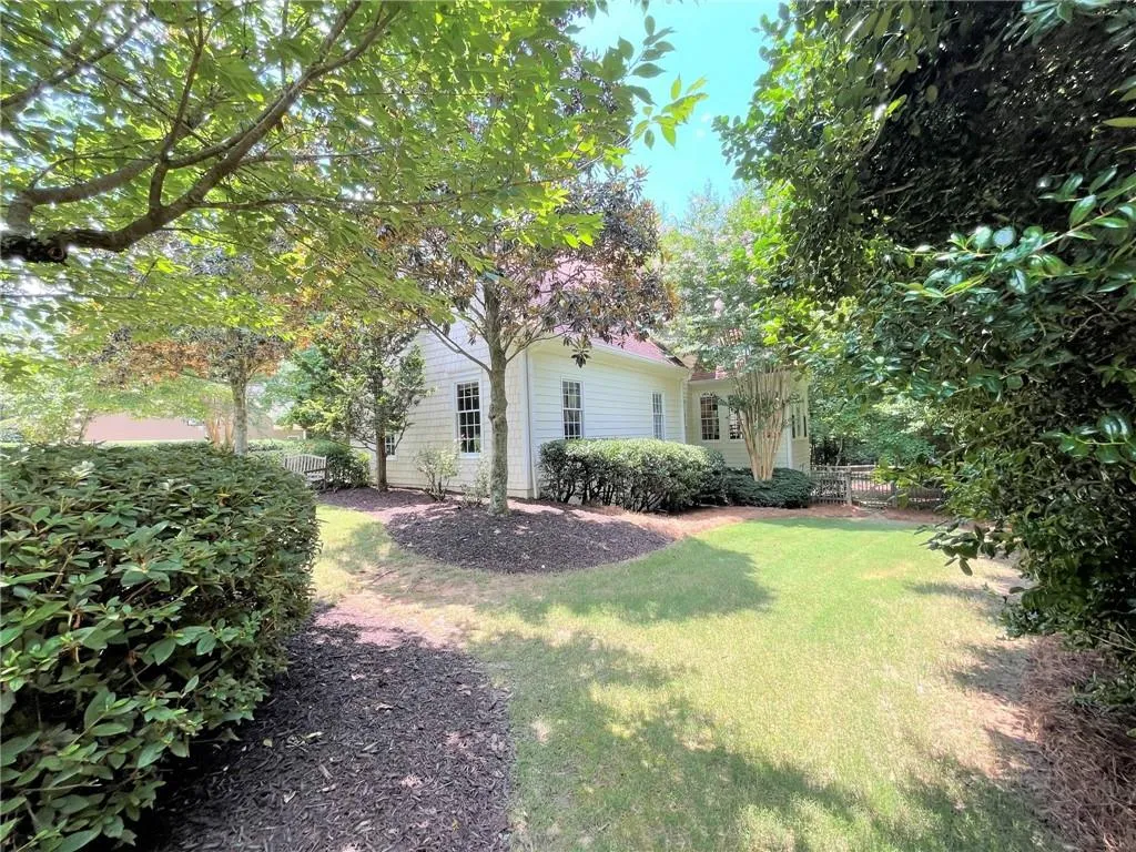 7440 Brandonshire Road, Sandy Springs, Georgia 30350, 6 Bedrooms Bedrooms, ,4 BathroomsBathrooms,Residential,Sold,7440 Brandonshire Road,7116253