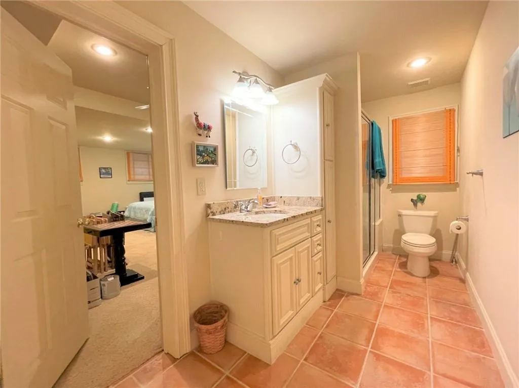 7440 Brandonshire Road, Sandy Springs, Georgia 30350, 6 Bedrooms Bedrooms, ,4 BathroomsBathrooms,Residential,Sold,7440 Brandonshire Road,7116253