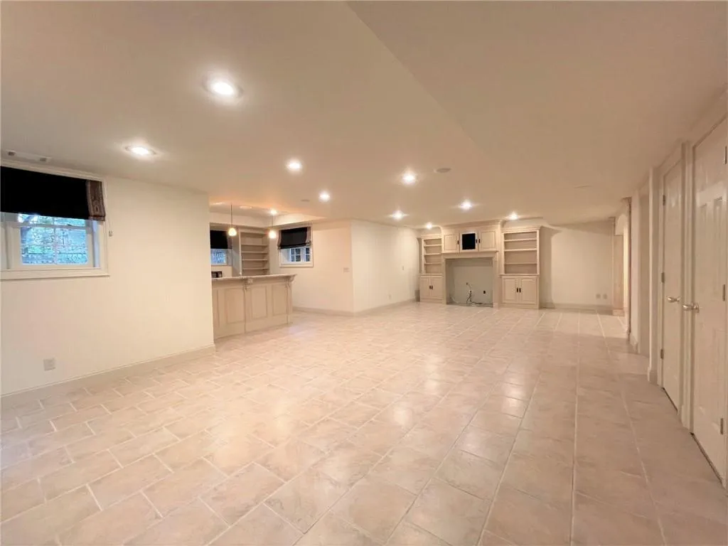 7440 Brandonshire Road, Sandy Springs, Georgia 30350, 6 Bedrooms Bedrooms, ,4 BathroomsBathrooms,Residential,Sold,7440 Brandonshire Road,7116253