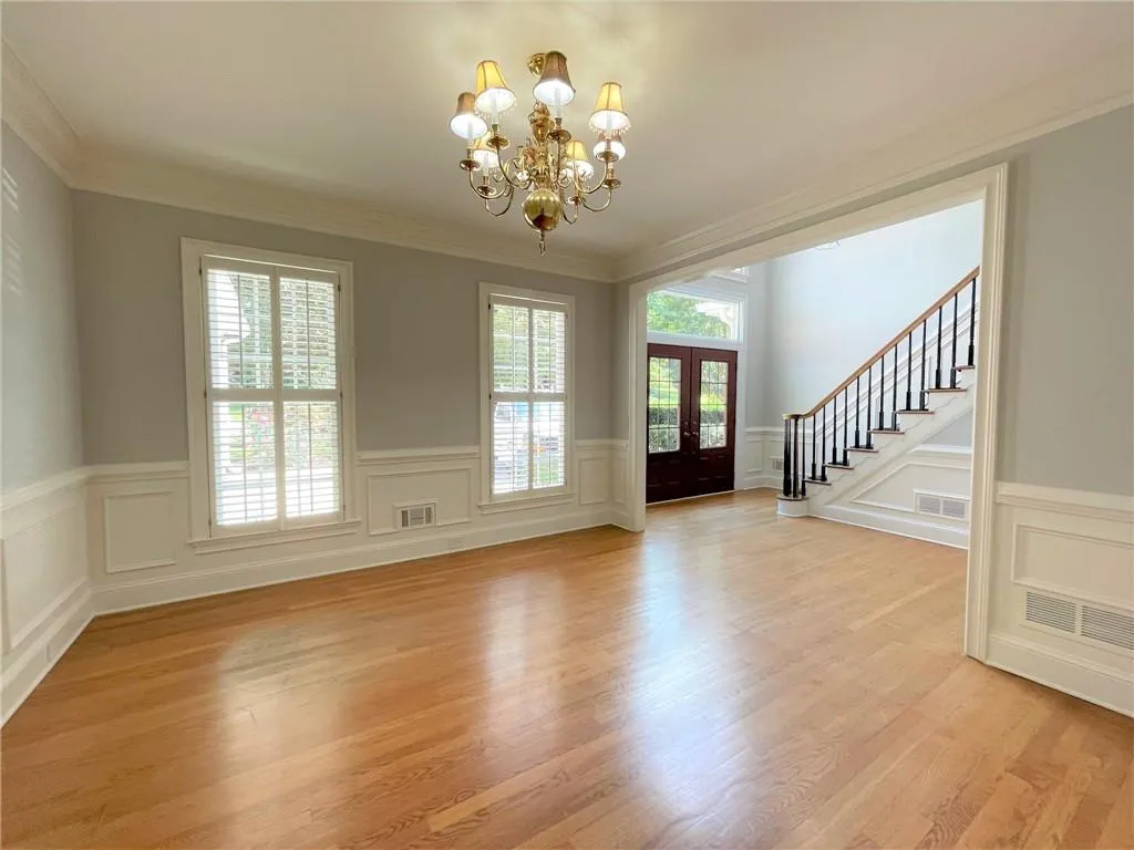 7440 Brandonshire Road, Sandy Springs, Georgia 30350, 6 Bedrooms Bedrooms, ,4 BathroomsBathrooms,Residential,Sold,7440 Brandonshire Road,7116253