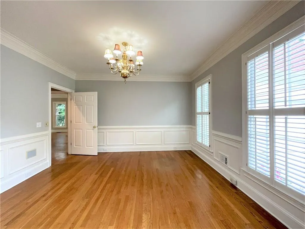 7440 Brandonshire Road, Sandy Springs, Georgia 30350, 6 Bedrooms Bedrooms, ,4 BathroomsBathrooms,Residential,Sold,7440 Brandonshire Road,7116253