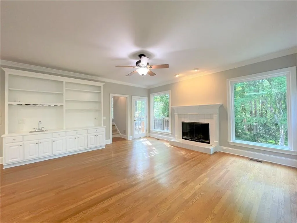 7440 Brandonshire Road, Sandy Springs, Georgia 30350, 6 Bedrooms Bedrooms, ,4 BathroomsBathrooms,Residential,Sold,7440 Brandonshire Road,7116253