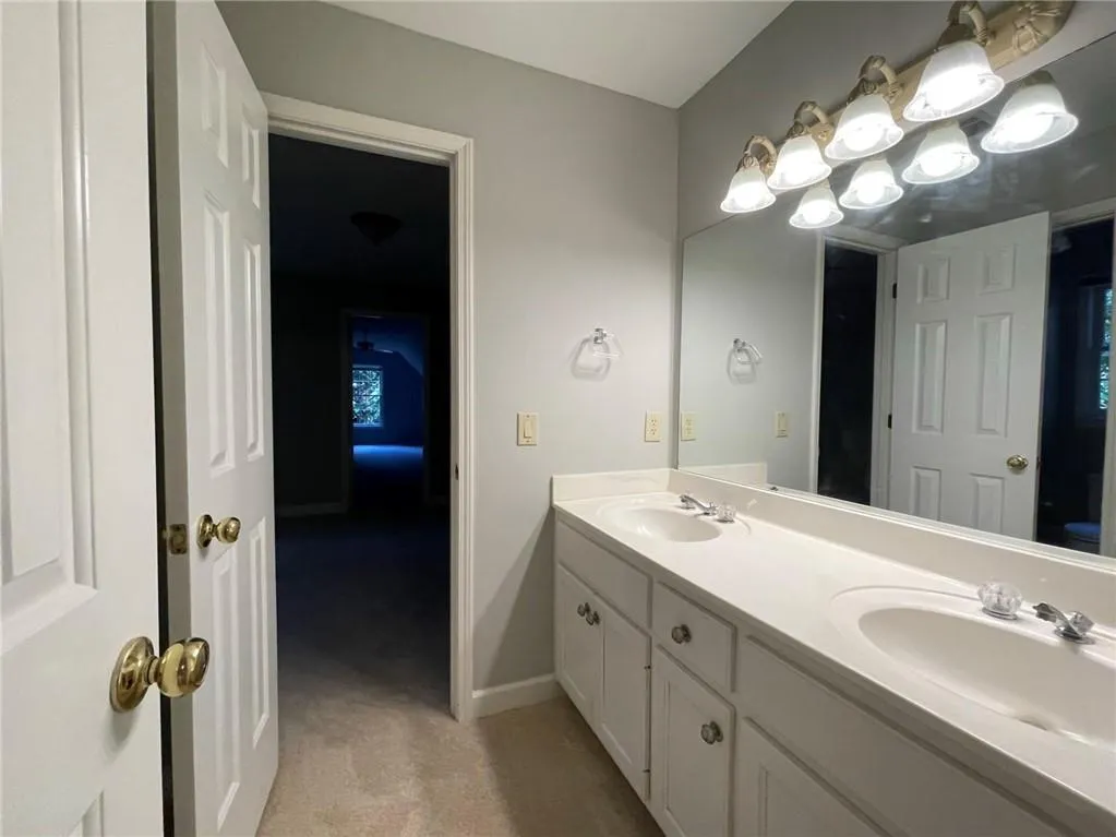 7440 Brandonshire Road, Sandy Springs, Georgia 30350, 6 Bedrooms Bedrooms, ,4 BathroomsBathrooms,Residential,Sold,7440 Brandonshire Road,7116253