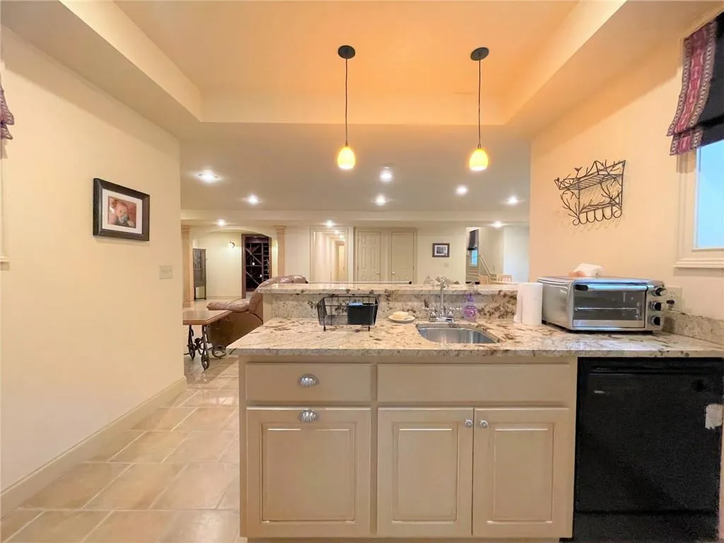 7440 Brandonshire Road, Sandy Springs, Georgia 30350, 6 Bedrooms Bedrooms, ,4 BathroomsBathrooms,Residential,Sold,7440 Brandonshire Road,7116253