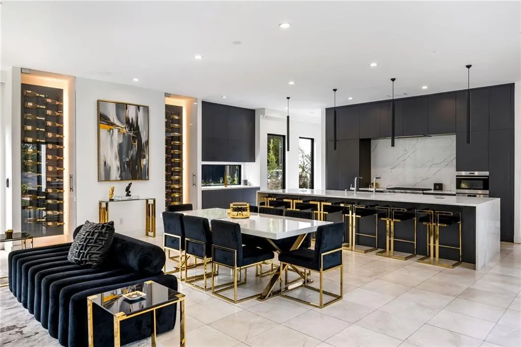 Miami style in Buckhead
