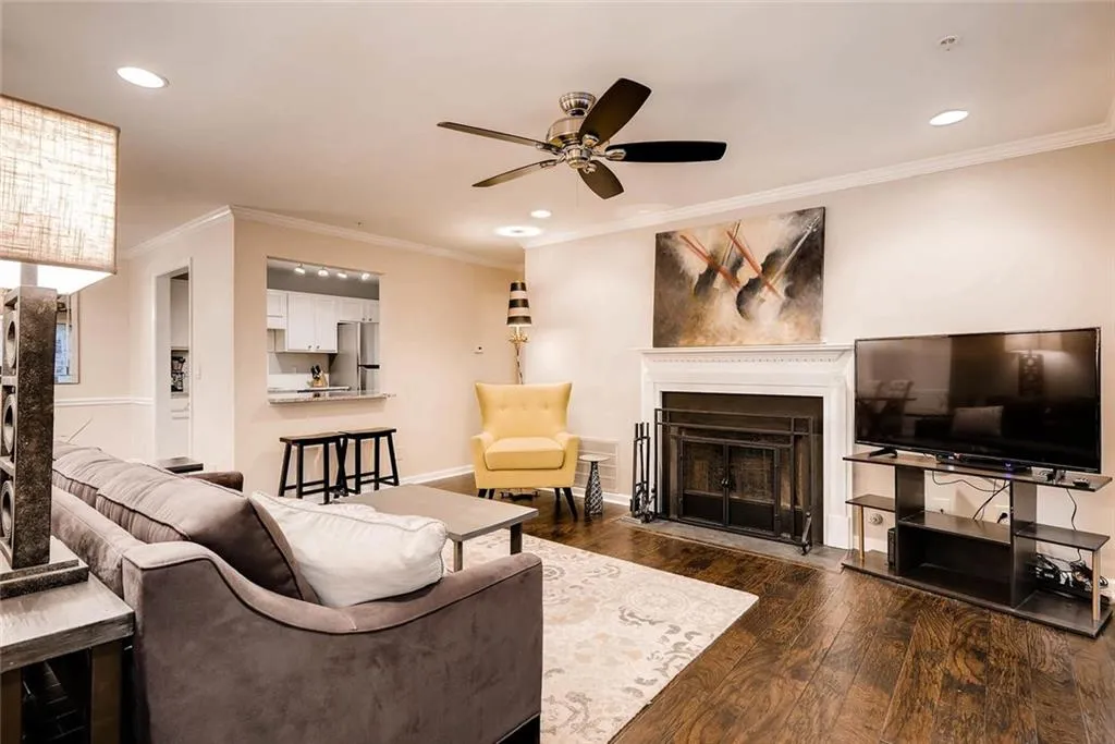 1407 Gettysburg Place, Sandy Springs, Georgia 30350, 2 Bedrooms Bedrooms, ,2 BathroomsBathrooms,Residential,Sold,1407 Gettysburg Place,5796550 1407 Gettysburg Place, Sandy Springs, Georgia 30350, 2 Bedrooms Bedrooms, ,2 BathroomsBathrooms,Residential,Sold,1407 Gettysburg Place,5796550