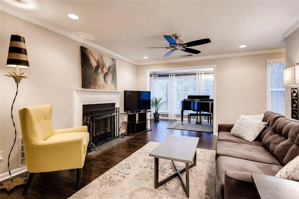 1407 Gettysburg Place, Sandy Springs, Georgia 30350, 2 Bedrooms Bedrooms, ,2 BathroomsBathrooms,Residential,Sold,1407 Gettysburg Place,5796550 1407 Gettysburg Place, Sandy Springs, Georgia 30350, 2 Bedrooms Bedrooms, ,2 BathroomsBathrooms,Residential,Sold,1407 Gettysburg Place,5796550