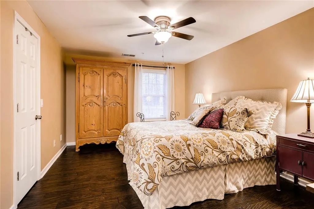 1407 Gettysburg Place, Sandy Springs, Georgia 30350, 2 Bedrooms Bedrooms, ,2 BathroomsBathrooms,Residential,Sold,1407 Gettysburg Place,5796550 1407 Gettysburg Place, Sandy Springs, Georgia 30350, 2 Bedrooms Bedrooms, ,2 BathroomsBathrooms,Residential,Sold,1407 Gettysburg Place,5796550