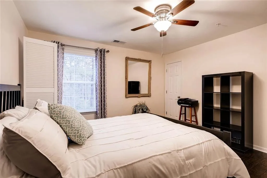 1407 Gettysburg Place, Sandy Springs, Georgia 30350, 2 Bedrooms Bedrooms, ,2 BathroomsBathrooms,Residential,Sold,1407 Gettysburg Place,5796550 1407 Gettysburg Place, Sandy Springs, Georgia 30350, 2 Bedrooms Bedrooms, ,2 BathroomsBathrooms,Residential,Sold,1407 Gettysburg Place,5796550