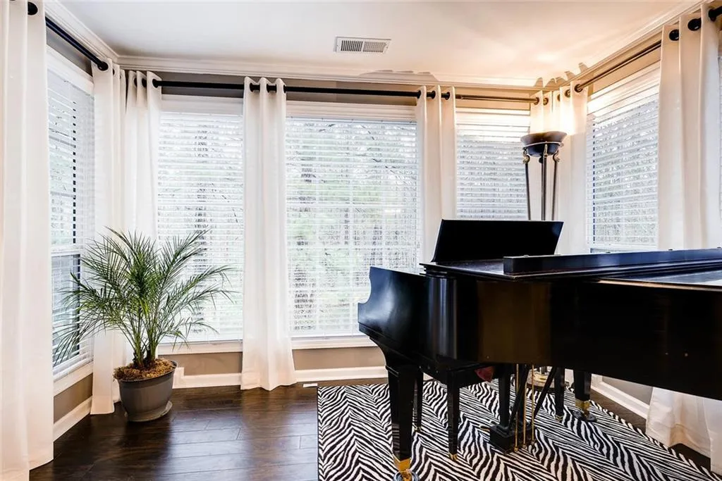 1407 Gettysburg Place, Sandy Springs, Georgia 30350, 2 Bedrooms Bedrooms, ,2 BathroomsBathrooms,Residential,Sold,1407 Gettysburg Place,5796550 1407 Gettysburg Place, Sandy Springs, Georgia 30350, 2 Bedrooms Bedrooms, ,2 BathroomsBathrooms,Residential,Sold,1407 Gettysburg Place,5796550