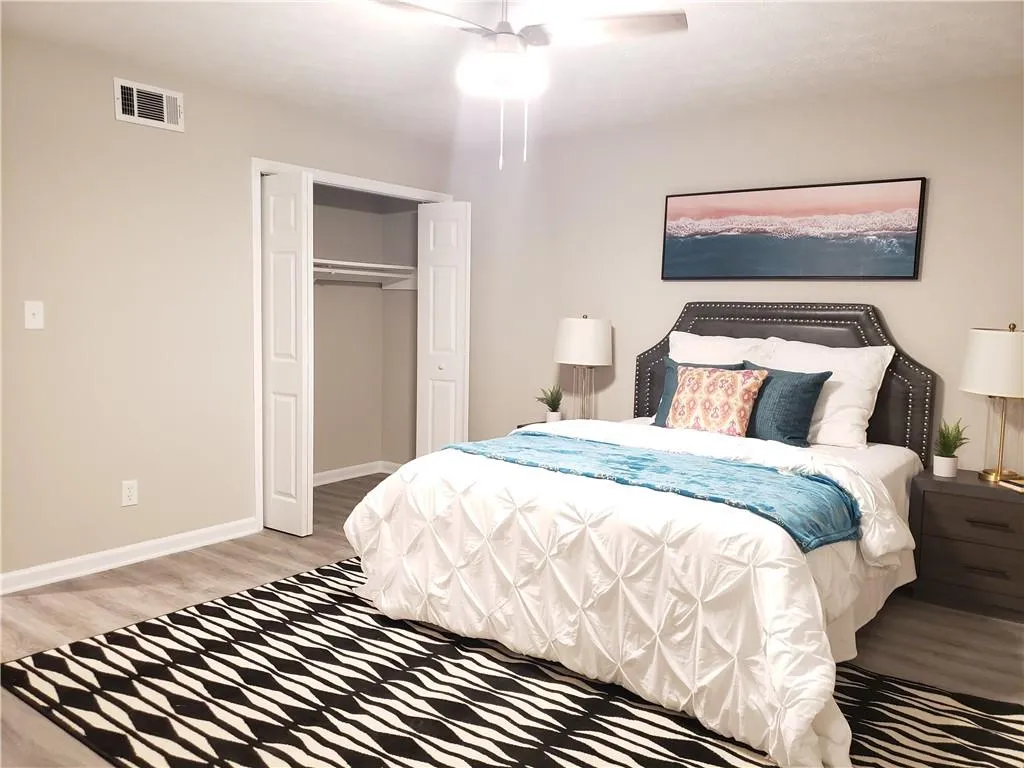 325 Winding River Drive Unit E, Sandy Springs, Georgia 30350, 2 Bedrooms Bedrooms, ,2 BathroomsBathrooms,Residential,Sold,325 Winding River Drive Unit E,6804160