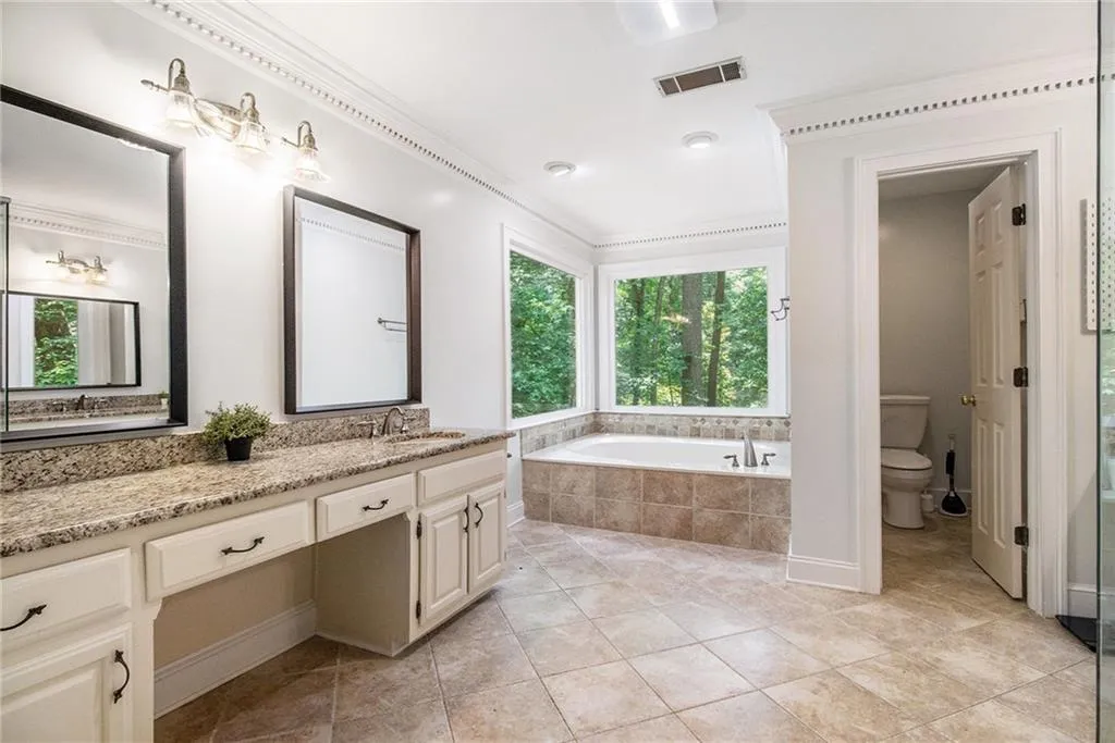 8255 Habersham Waters Road, Atlanta, Georgia 30350, 6 Bedrooms Bedrooms, ,5 BathroomsBathrooms,Residential,For Sale,8255 Habersham Waters Road,7590103