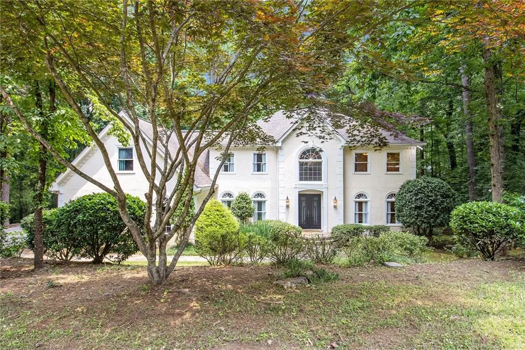 8255 Habersham Waters Road, Atlanta, Georgia 30350, 6 Bedrooms Bedrooms, ,5 BathroomsBathrooms,Residential,For Sale,8255 Habersham Waters Road,7590103