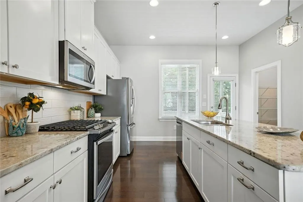 618 Morning Glory Place Ne, Atlanta, Georgia 30324, 4 Bedrooms Bedrooms, ,3 BathroomsBathrooms,Residential,For Sale,618 Morning Glory Place Ne,7636419