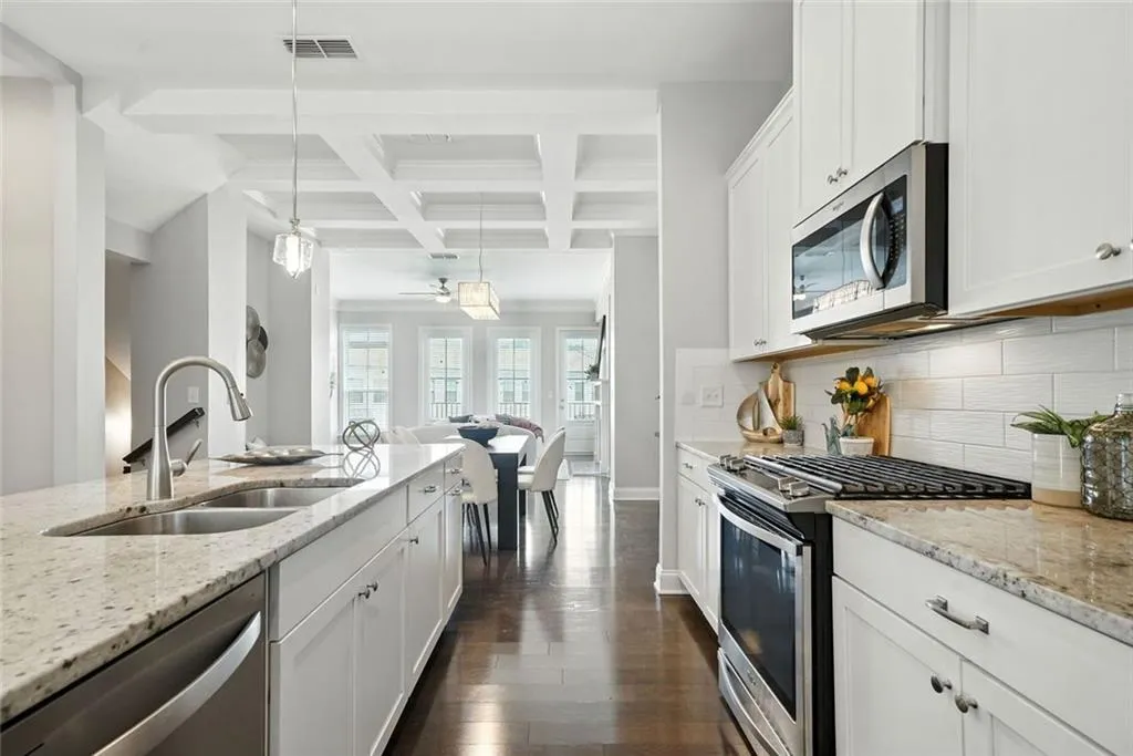 618 Morning Glory Place Ne, Atlanta, Georgia 30324, 4 Bedrooms Bedrooms, ,3 BathroomsBathrooms,Residential,For Sale,618 Morning Glory Place Ne,7636419
