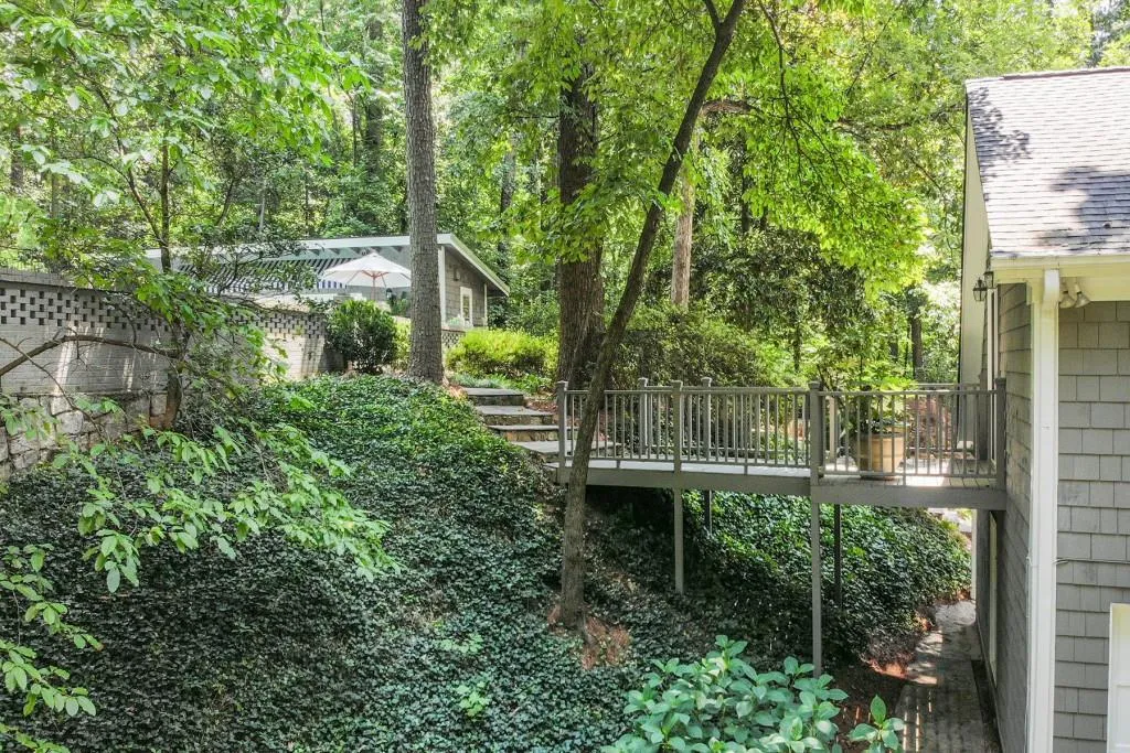 4655 Jett Road, Sandy Springs, Georgia 30327, 6 Bedrooms Bedrooms, ,6 BathroomsBathrooms,Residential,Sold,4655 Jett Road,7034880