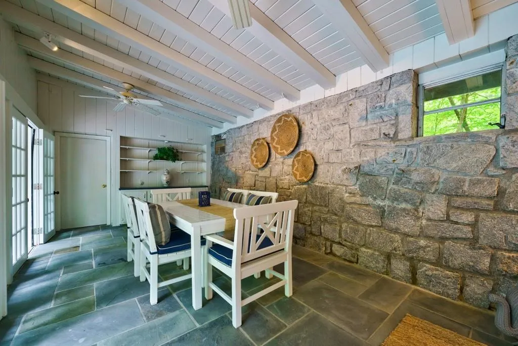 4655 Jett Road, Sandy Springs, Georgia 30327, 6 Bedrooms Bedrooms, ,6 BathroomsBathrooms,Residential,Sold,4655 Jett Road,7034880