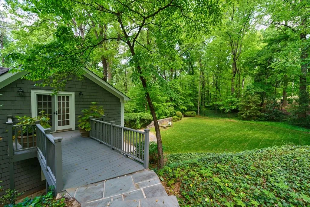 4655 Jett Road, Sandy Springs, Georgia 30327, 6 Bedrooms Bedrooms, ,6 BathroomsBathrooms,Residential,Sold,4655 Jett Road,7034880