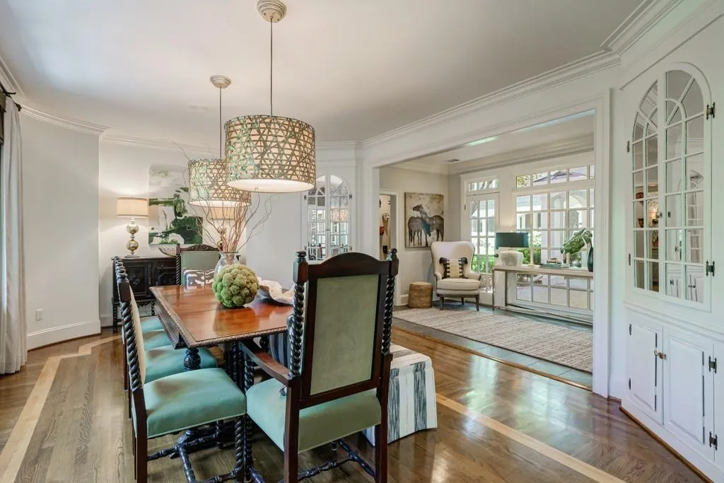 4655 Jett Road, Sandy Springs, Georgia 30327, 6 Bedrooms Bedrooms, ,6 BathroomsBathrooms,Residential,Sold,4655 Jett Road,7034880