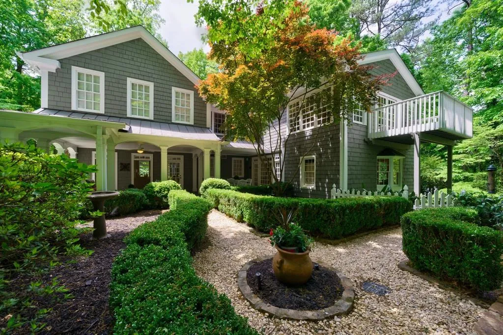 4655 Jett Road, Sandy Springs, Georgia 30327, 6 Bedrooms Bedrooms, ,6 BathroomsBathrooms,Residential,Sold,4655 Jett Road,7034880