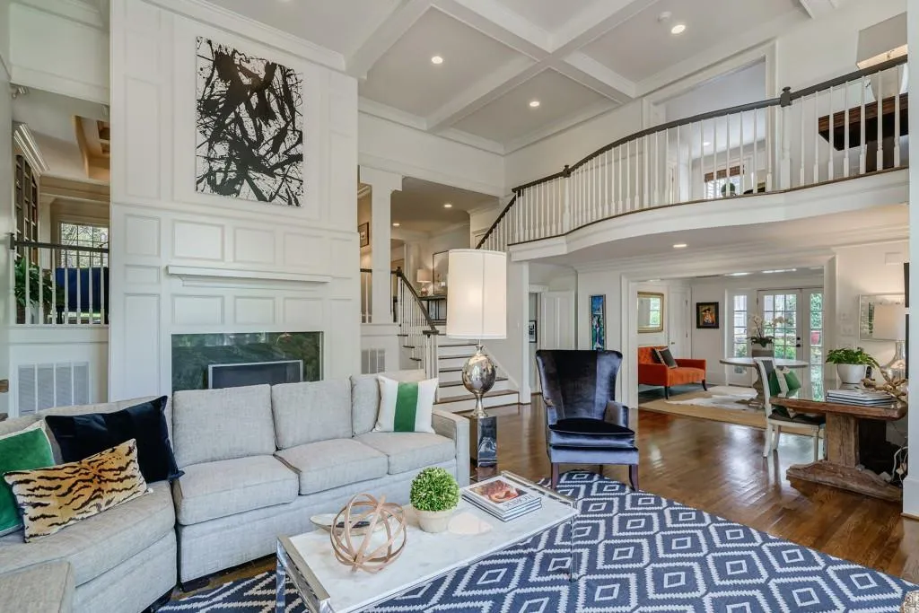 4655 Jett Road, Sandy Springs, Georgia 30327, 6 Bedrooms Bedrooms, ,6 BathroomsBathrooms,Residential,Sold,4655 Jett Road,7034880