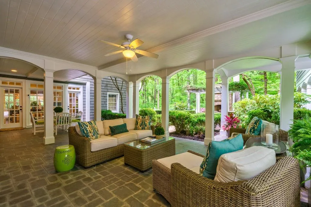 4655 Jett Road, Sandy Springs, Georgia 30327, 6 Bedrooms Bedrooms, ,6 BathroomsBathrooms,Residential,Sold,4655 Jett Road,7034880