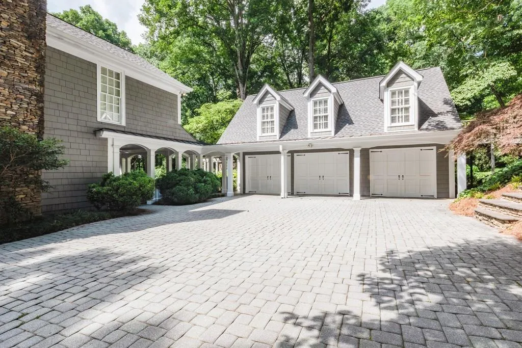 4655 Jett Road, Sandy Springs, Georgia 30327, 6 Bedrooms Bedrooms, ,6 BathroomsBathrooms,Residential,Sold,4655 Jett Road,7034880