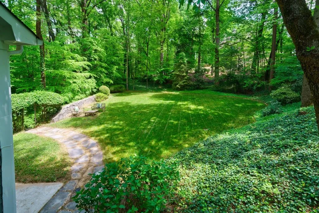 4655 Jett Road, Sandy Springs, Georgia 30327, 6 Bedrooms Bedrooms, ,6 BathroomsBathrooms,Residential,Sold,4655 Jett Road,7034880