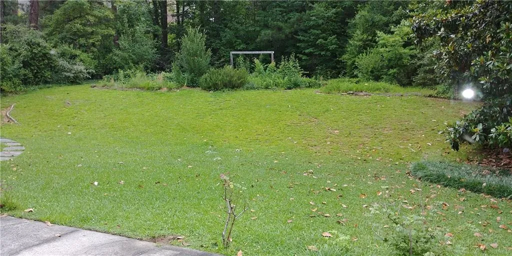 680 Glenairy Drive, Sandy Springs, Georgia 30328, 4 Bedrooms Bedrooms, ,3 BathroomsBathrooms,Residential,Sold,680 Glenairy Drive,5864178